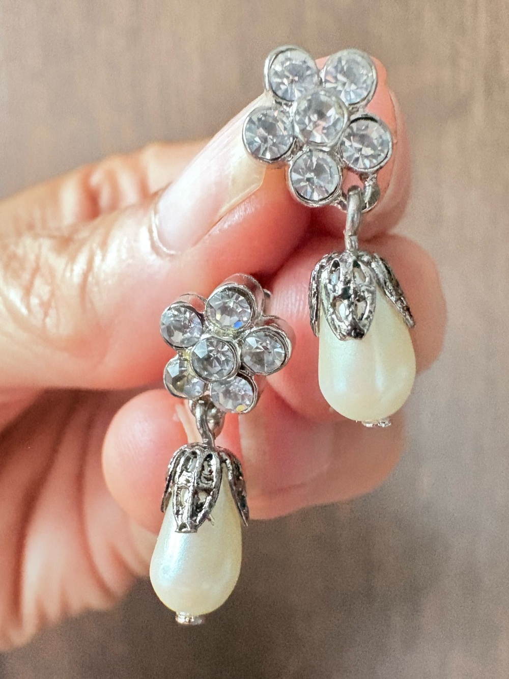 Vintage 90s Avon Floral Rhinestone Faux Pearl Drop Earrings Ornate Silver NIB